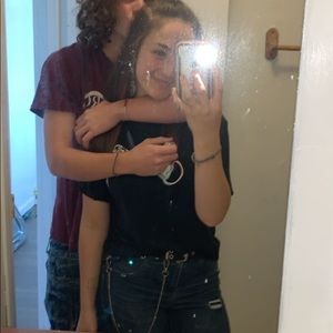 Meet your Posher, Isis